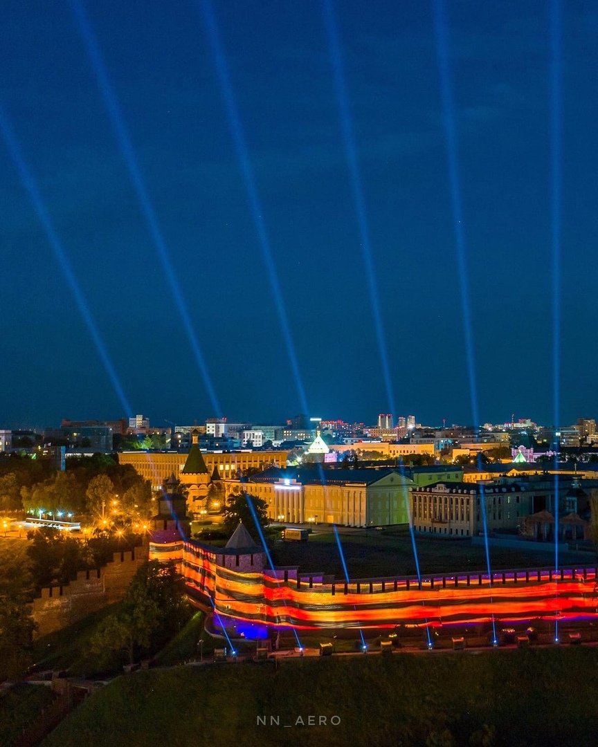 "Лучи Победы" озарили стены Нижегородского Кремля