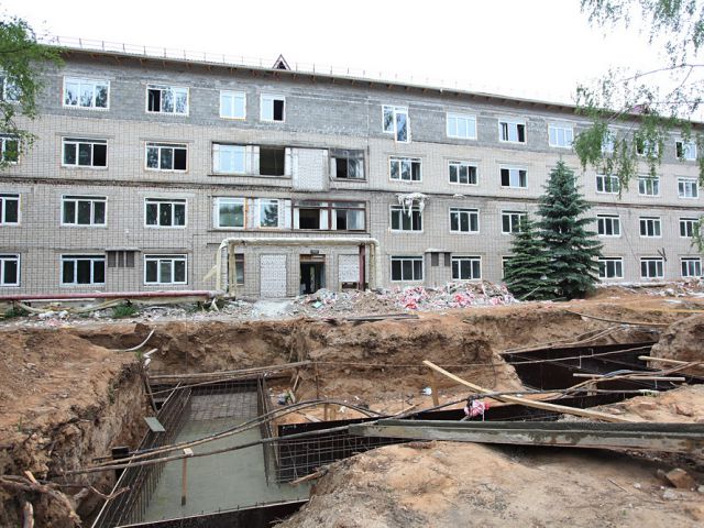 Строительство и реконструкция детского отделения Борской ЦРБ завершатся к осени 2014 года