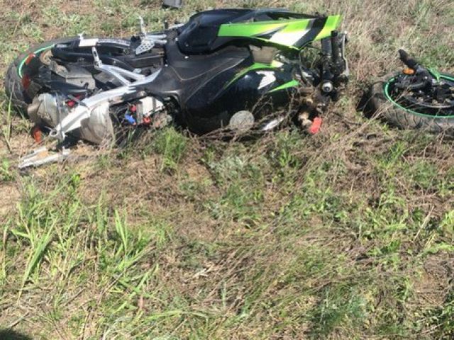 Двое мужчин погибли, вылетев с дороги на мотоцикле в Борском районе