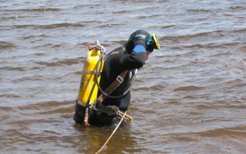 Труп молодого человека обнаружили в реке Волга на Бору