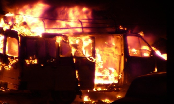 Микроавтобус «Ssang Younglstana» горел на Бору