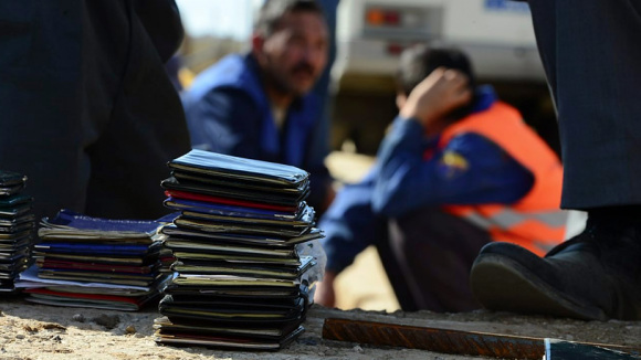 Четверо нелегалов работали на частной лесопилке на Бору