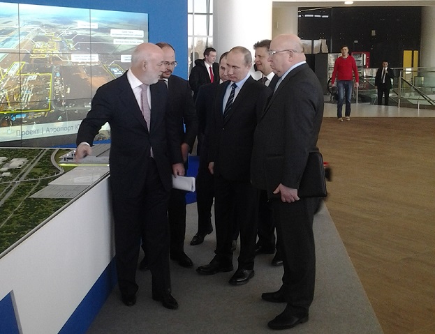 Владимир Путин осмотрел новый терминал нижегородского аэропорта «Стригино»