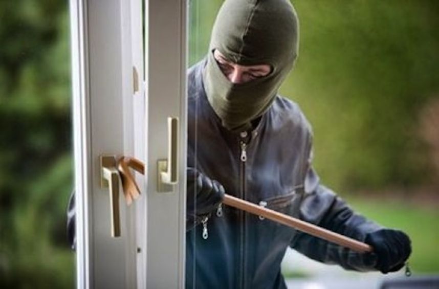 Борские полицейские раскрыли грабеж, совершённый в отношении 86-летнего пенсионера