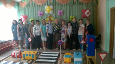 В городе Бор автополицейские посетили детский сад