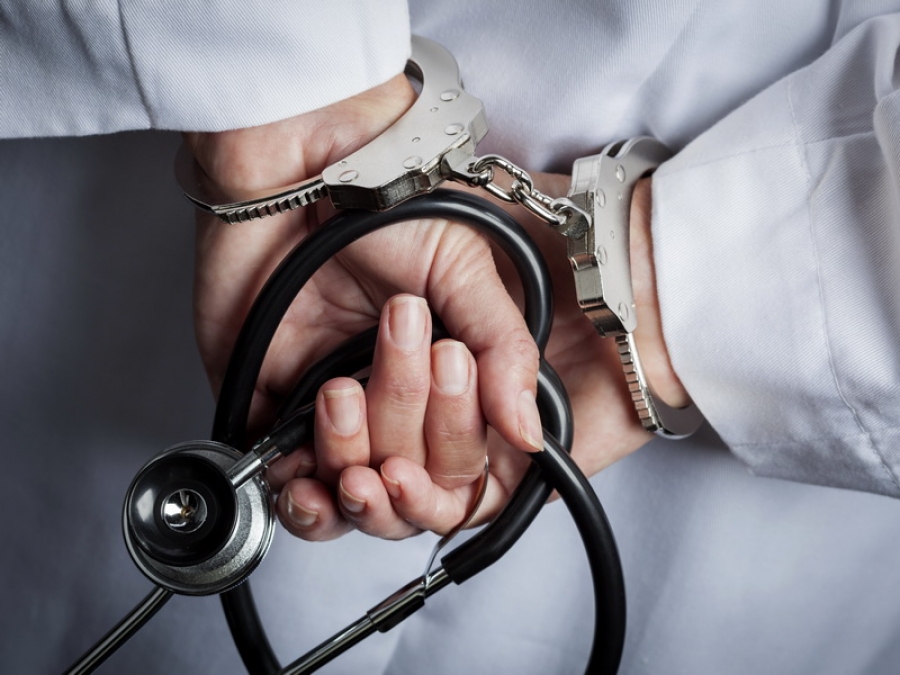 Врача-педиатра осудят за неверный диагноз, убивший ребенка