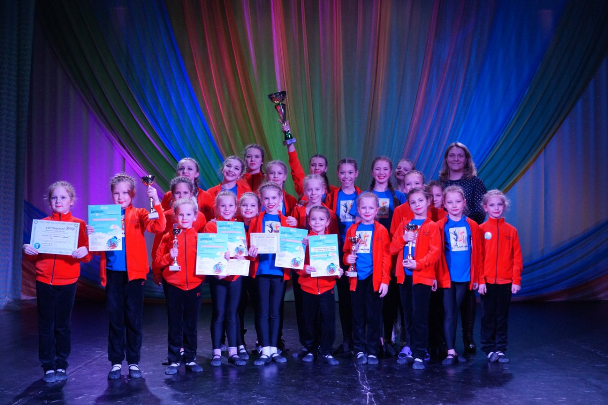 Поздравляем танцевальный коллектив "Амели" с победой на 4 международном фестивале "Жемчужина Поволжья"