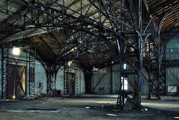 Забытое искусство - еще один заброшенный пакгауз обнаружен на Бору