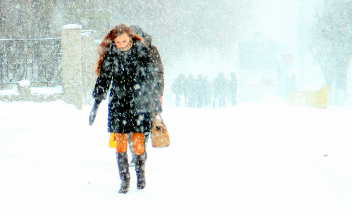 МЧС предупреждает о гололедице и метели с ветром в области