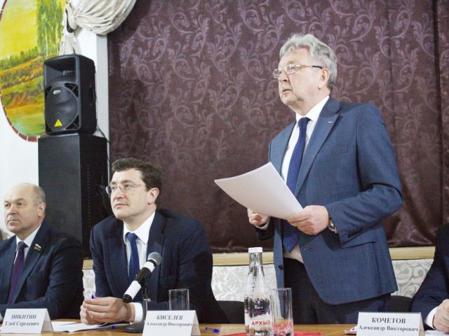 Газификацию, медицину и другие волнующие темы обсудил Глеб Никитин с жителями Бора