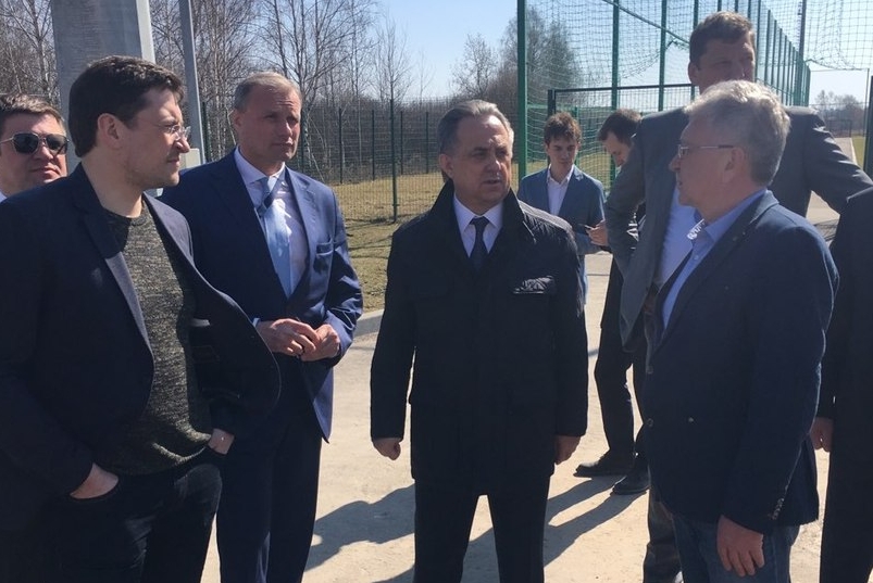 В рамках подготовки к Чемпионату мира по футболу FIFA 2018 спортивный центр "Борский" посетили Виталий Леонтьевич  Мутко и Глеб Сергеевич Никитин