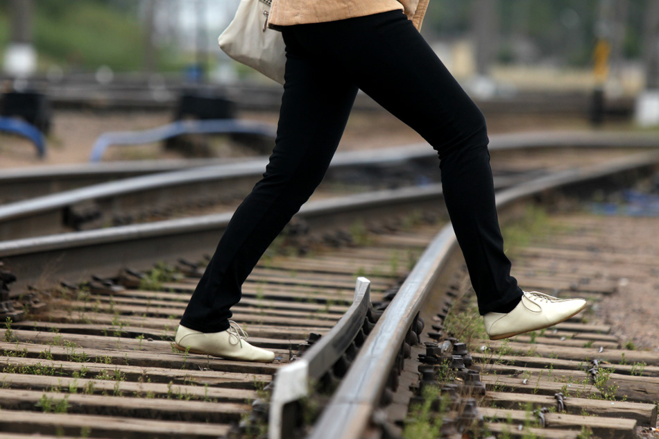 Штраф за переход железнодорожных путей в неположенном месте могут увеличить в 20 раз