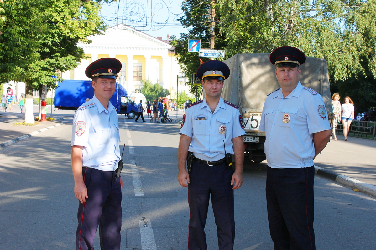 Борские полицейские и дружинники обеспечивали общественный порядок