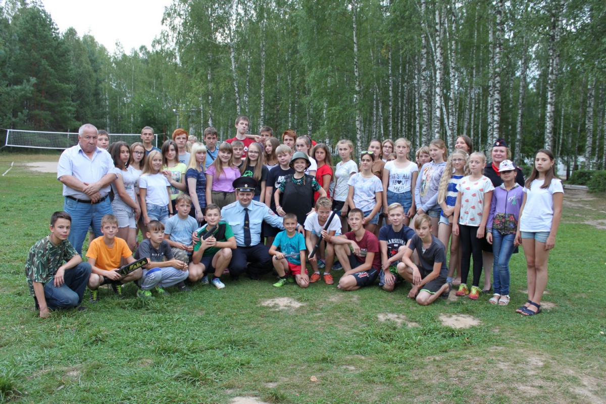 Сотрудники борской полиции встретились с юными спортсменами