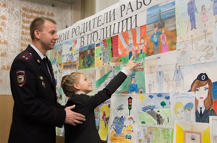 На Бору дан старт конкурсу детского рисунка  «Мои родители – сотрудники полиции»