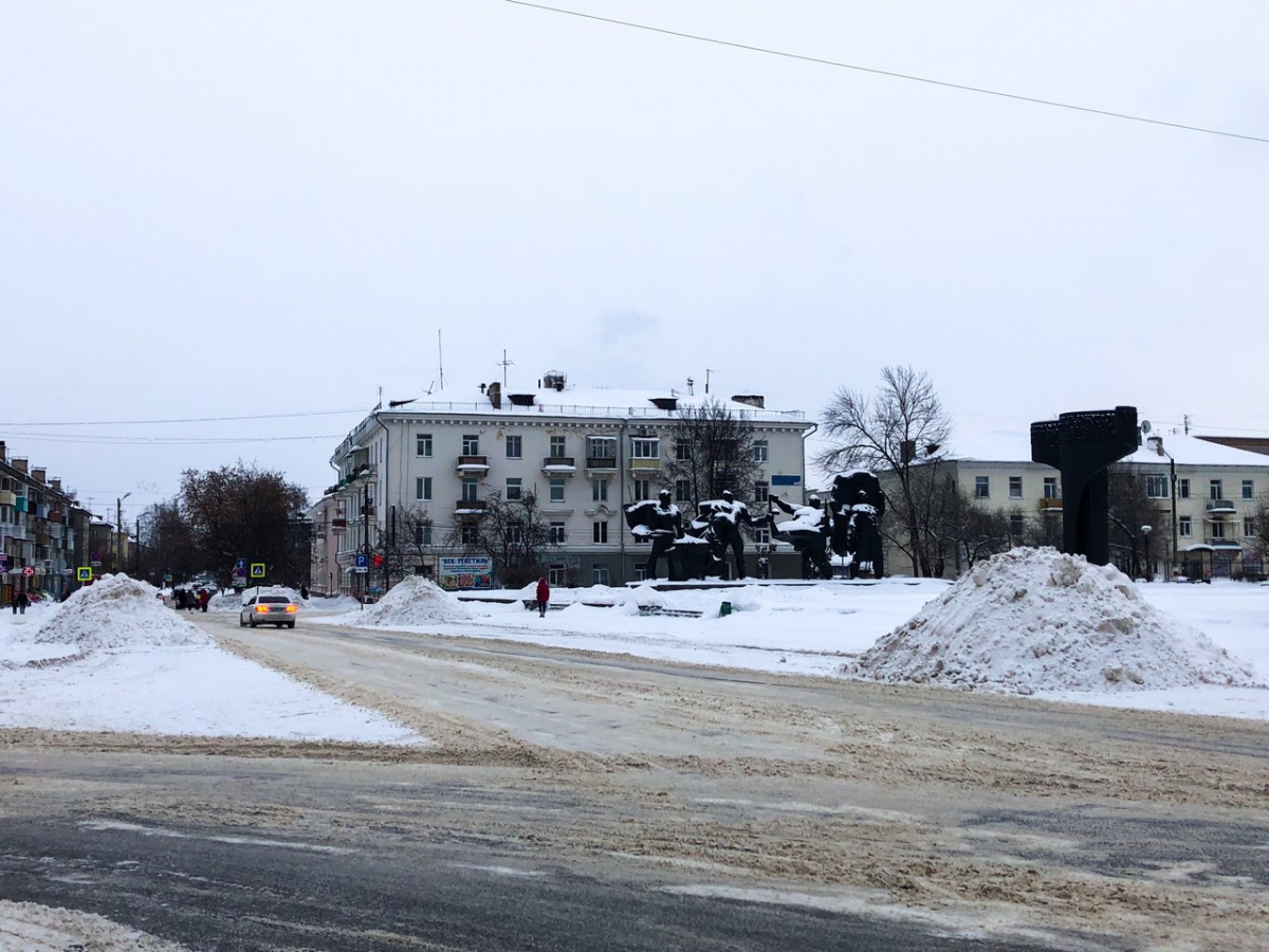 Новости бора нижегородской. Город Бор снег. Бор Нижегородская область зима. Улицы города Бор. Экономика города Бор.