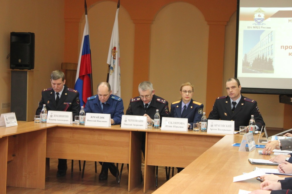 Борские полицейские обсудили тему противодействия коррупции