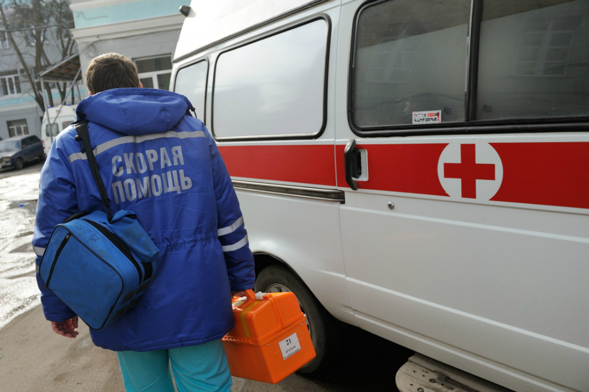 Жен­щи­на по­гиб­ла при столк­но­ве­нии «Ка­ли­ны» и по­лу­при­це­па «Фре­ха­уф» под Бо­ром