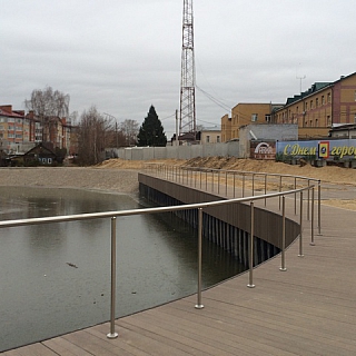 Сточная канава, а не озеро в центре города Бор? 4