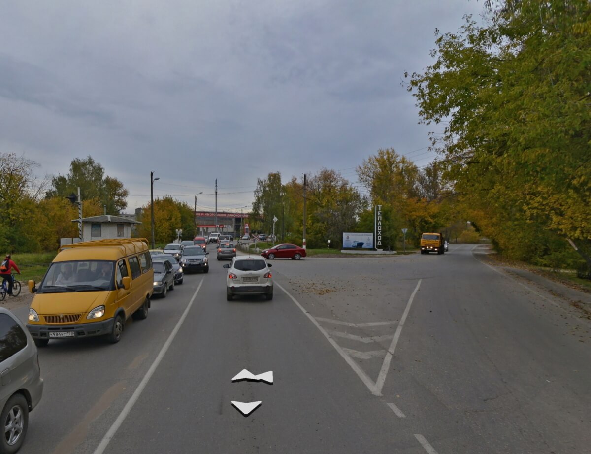 Участок Стеклозаводского шоссе расширят к осени текущего года