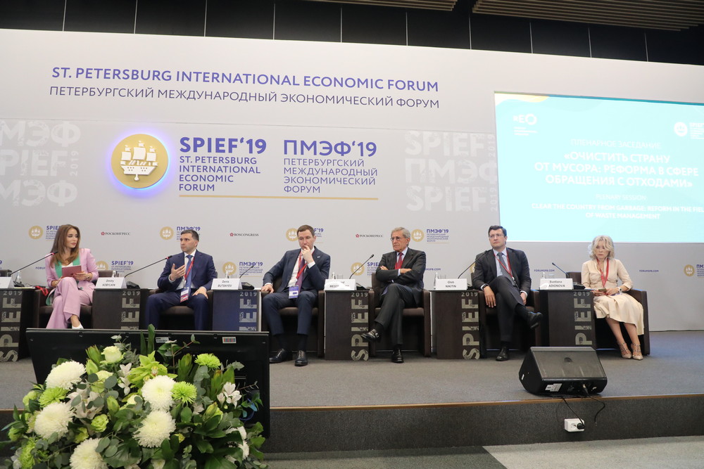 «Мы подготовили предложения о возможности предоставления пересчета платы за вывоз ТКО в случае отсутствия человека дома», - Глеб Никитин