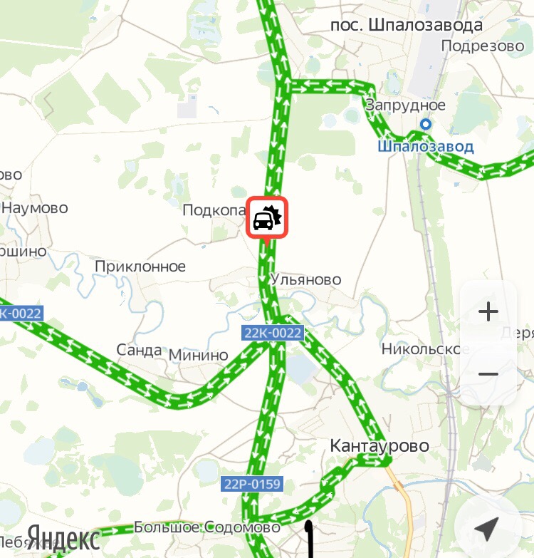 На Бору иномарка врезалась в дерево, водитель погиб