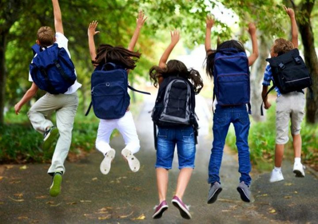 Летние каникулы предложили продлить до 1 октября