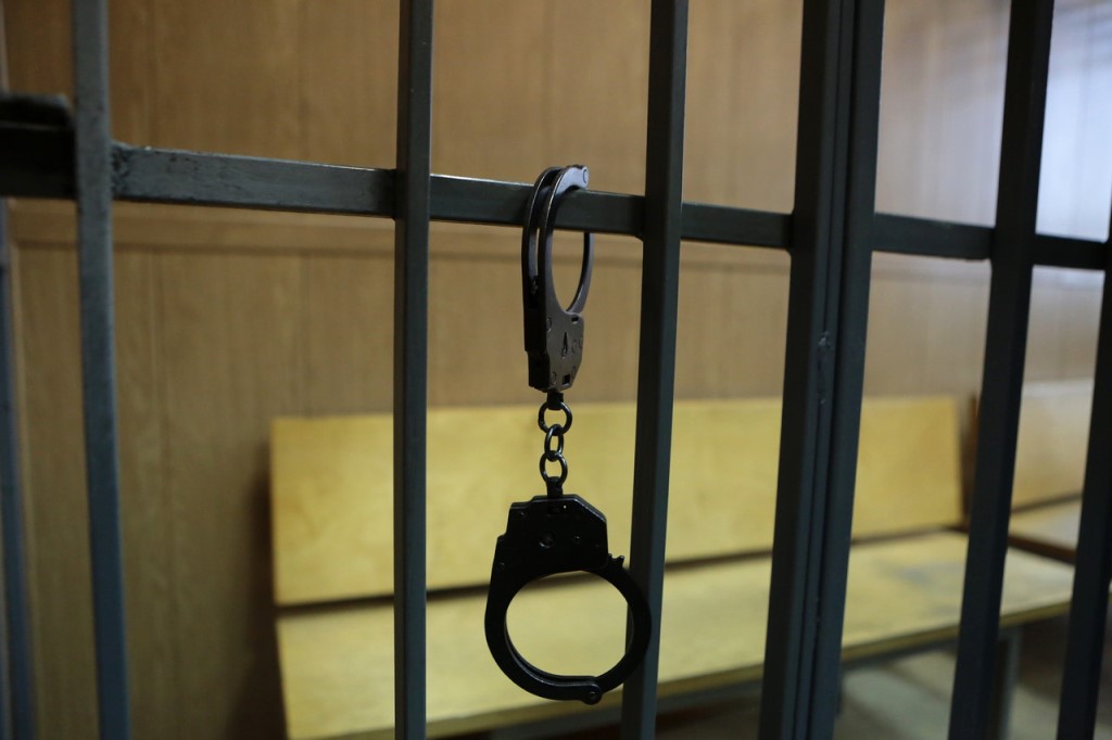 Бор­ча­нин убил от­чи­ма, за­став­ляв­ше­го его най­ти ра­бо­ту