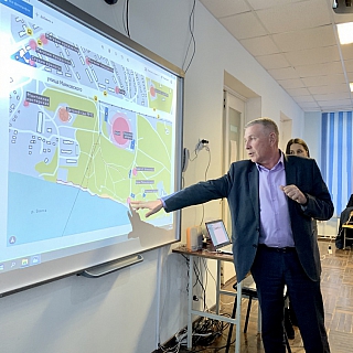 Музей, сцена или парящий мост - что жители хотят видеть в районе Шаляпино? 2
