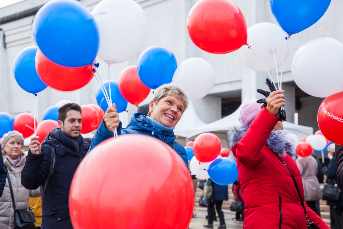 Рос­си­яне бу­дут от­ды­хать три дня под­ряд в но­яб­ре