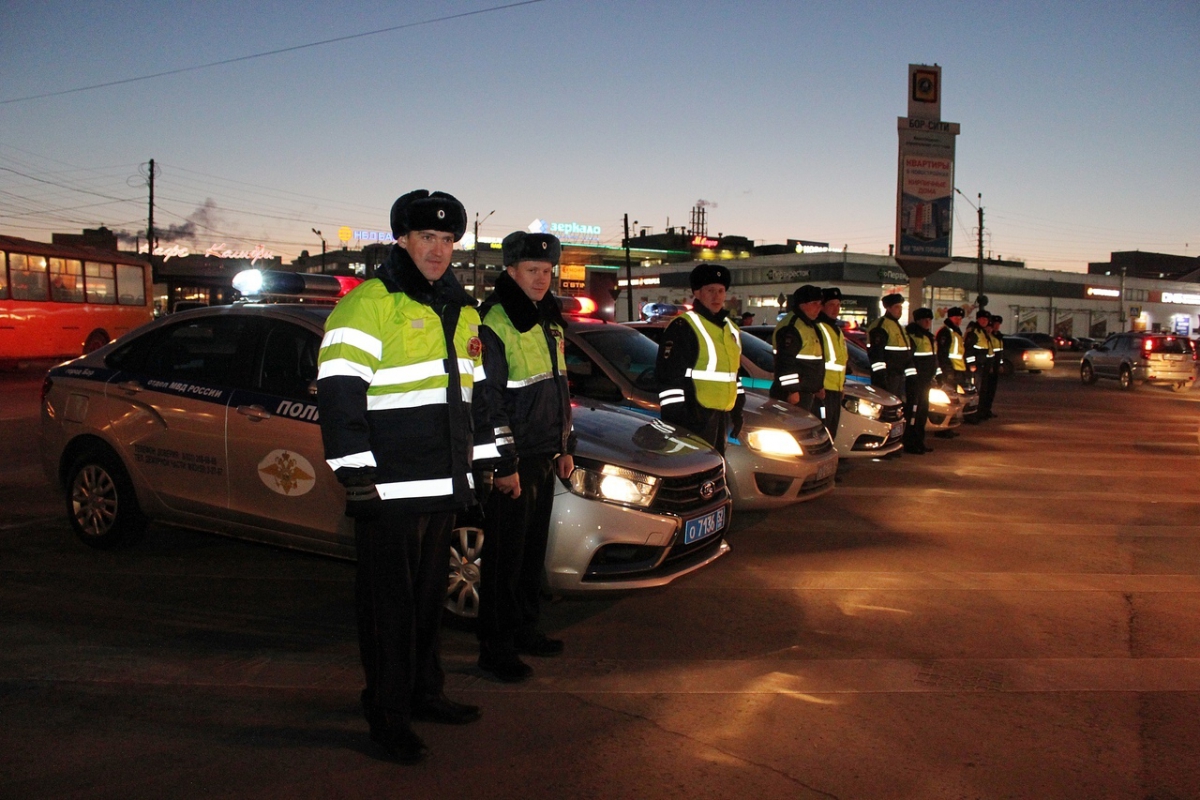 Ярким флешмобом завершился  профилактический марафон «Засветись» на Бору