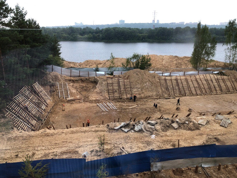 Новый скандал разгорелся вокруг строительства дома в микрорайоне Прибрежный