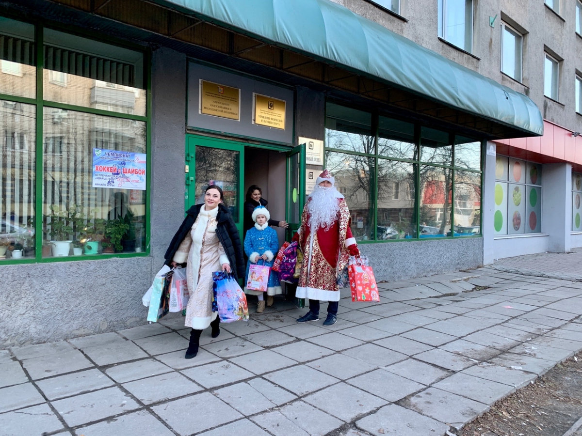 В рамках благотворительной акции «Мандарин» активисты доставили подарки детям