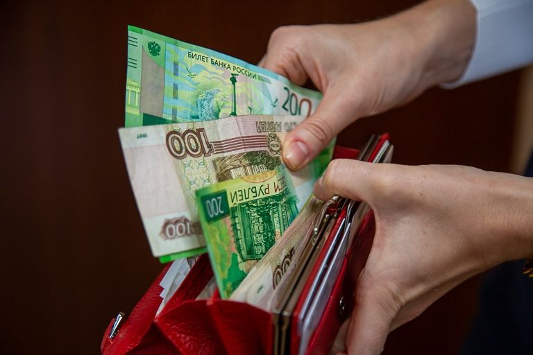 МРОТ в Рос­сии вы­рас­тет на 850 руб­лей