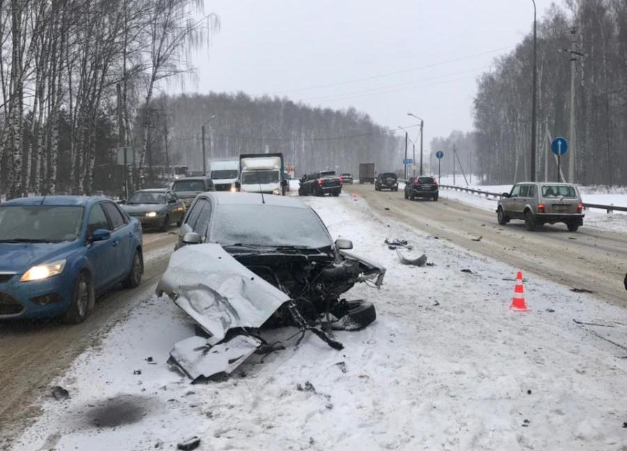 Автоледи устроила ДТП на дороге Нижний Новгород — Киров