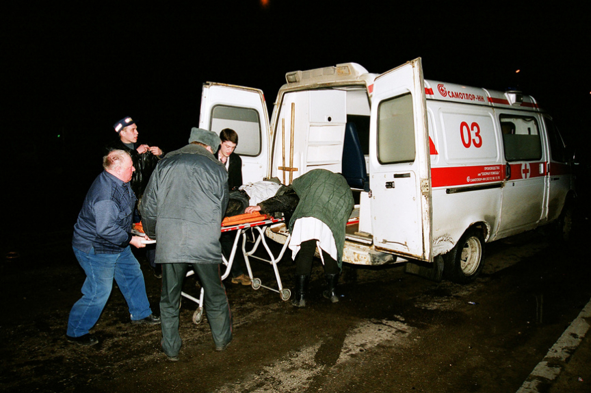 Три человека пострадали в аварии на Бору