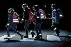 Госавтоинспекция напоминает о необходимости использовaния световозвращающих элементов