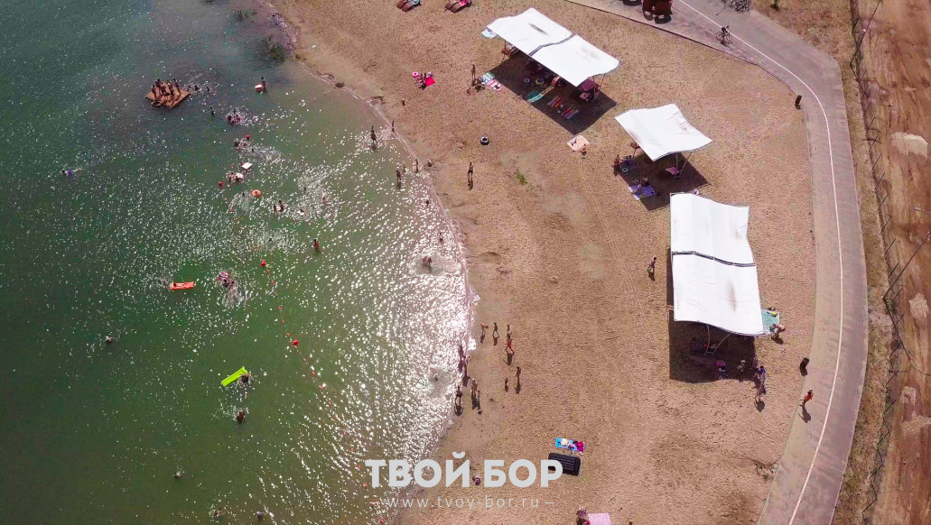 Юрасовское озеро Бор с высоты птичьего полёта. 14 июля 2020