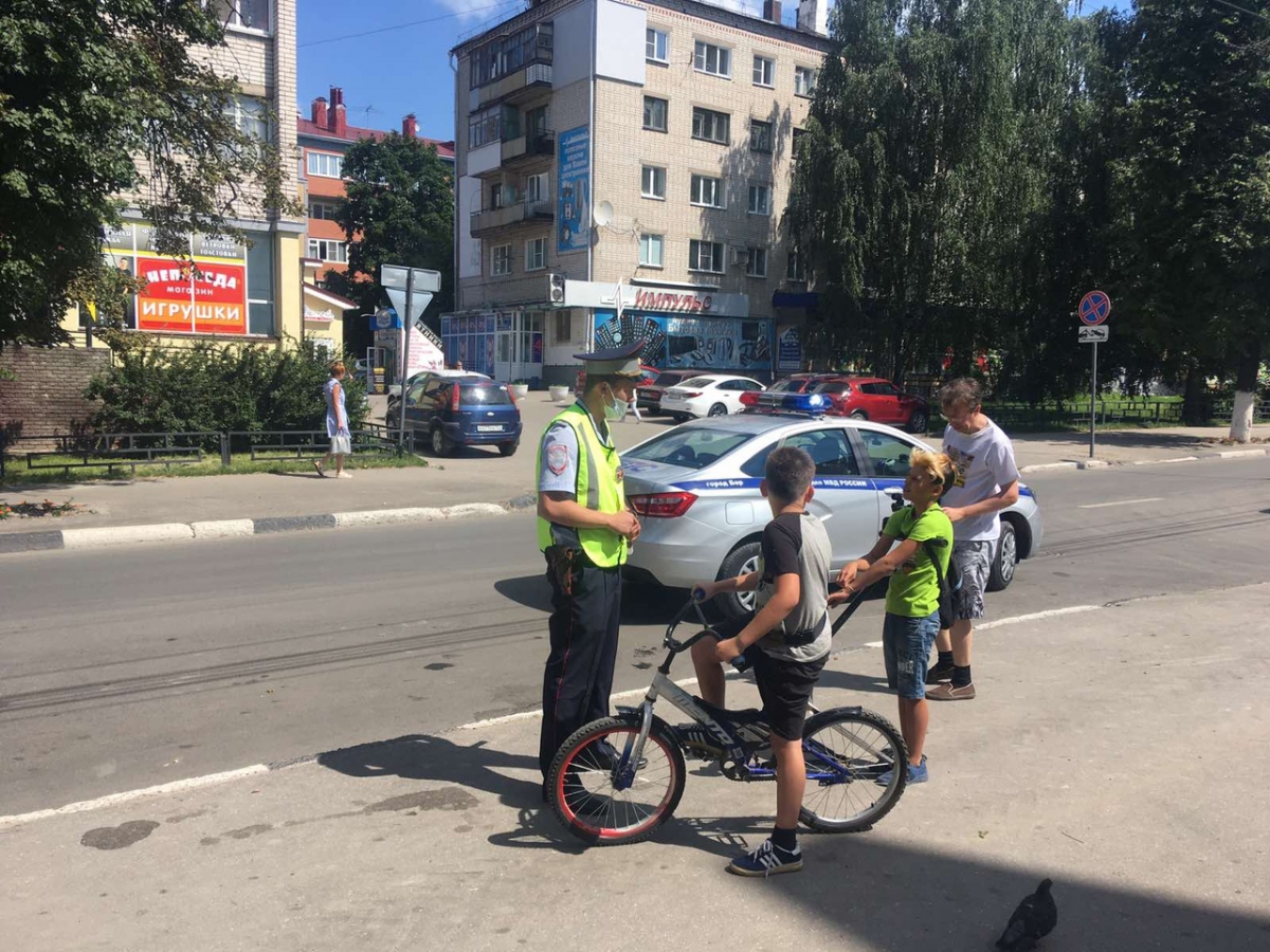 Борские госавтоинспекторы напомнили юным велосипедистам правила дорожной  безопасности — новости города Бор