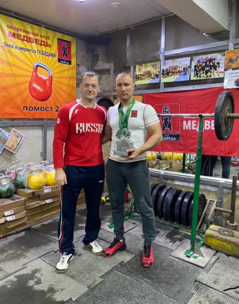 Житель Бора Николай Воробьев успешно выступил на Чемпионате Европы по пауэрлифтингу