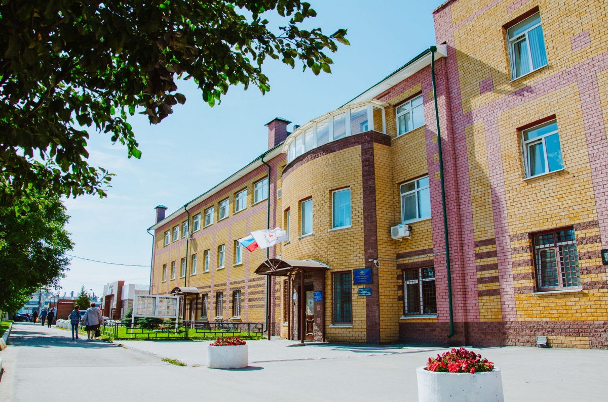 Бывшие деловые партнеры устроили потасовку в ТЦ на Бору