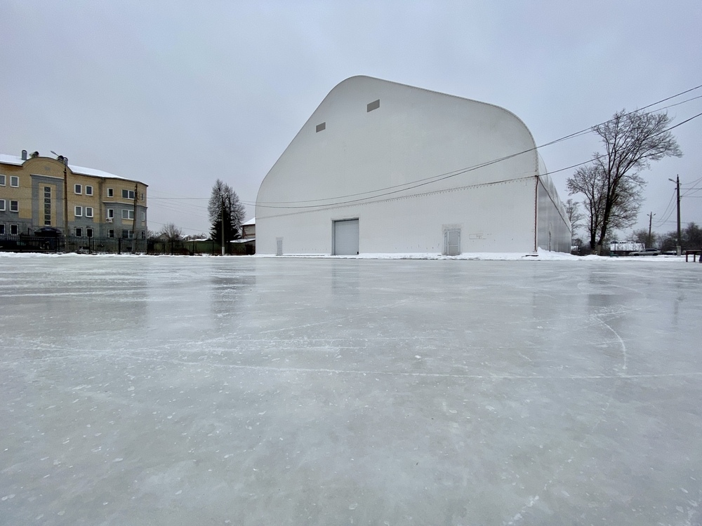Откроют ли на Бору крытый каток?