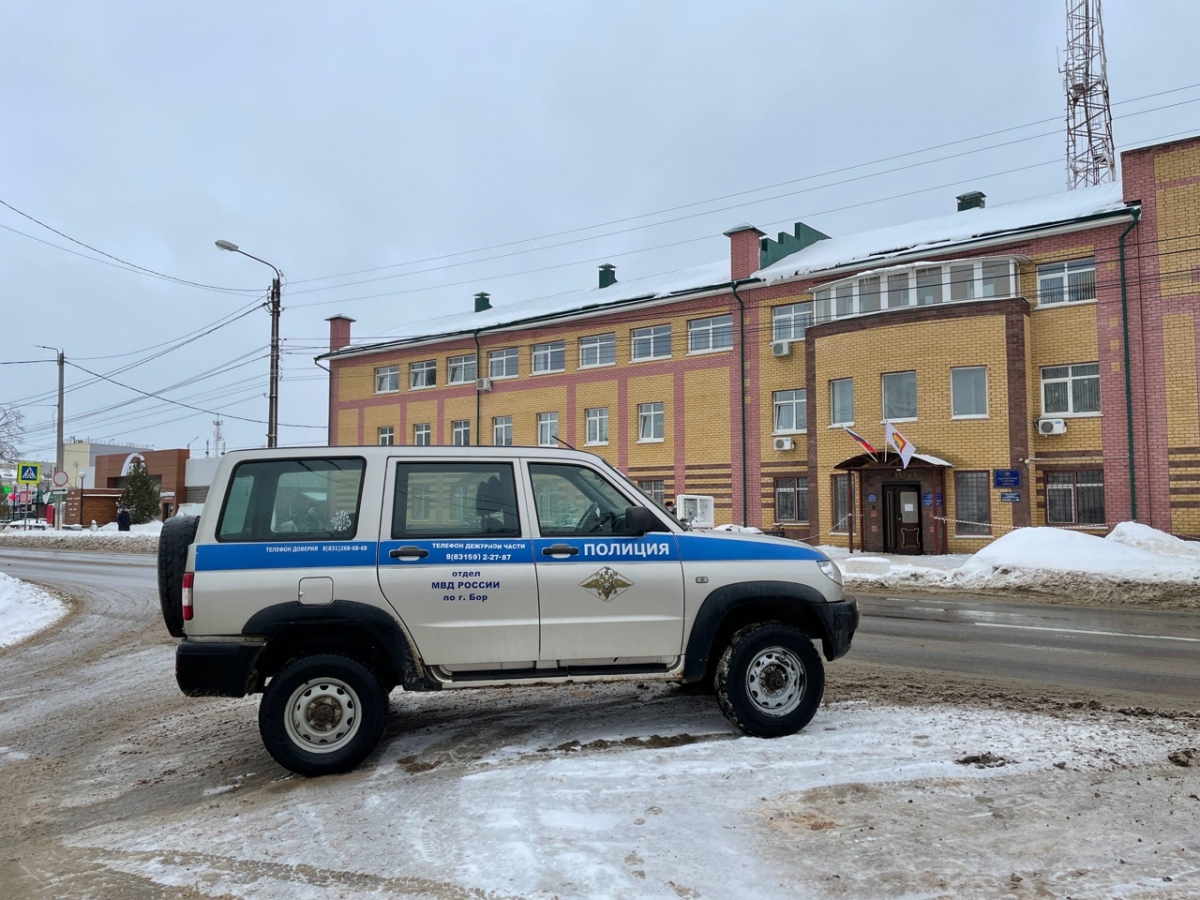 Жители Бора оказались причастны к попытке сбыта наркотиков в особо крупном размере