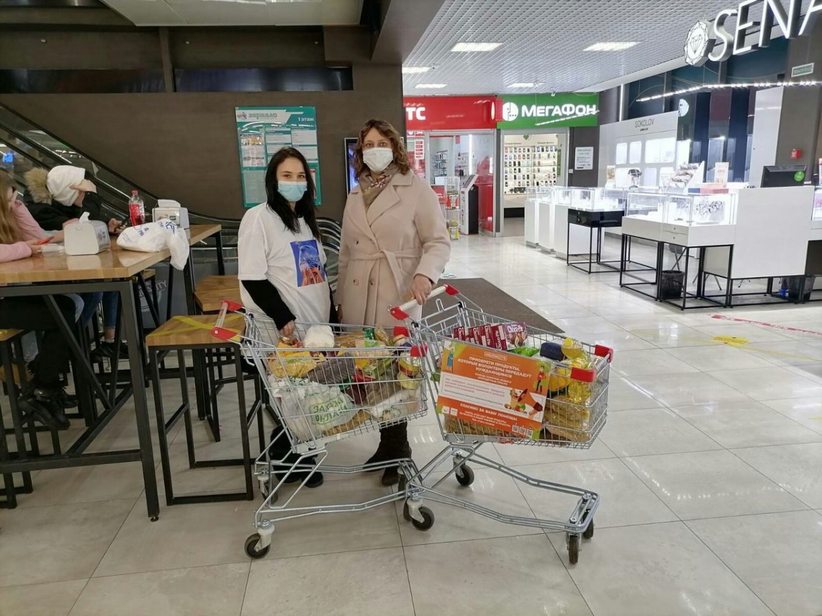 Свыше пятидесяти килограммов продуктов собрали добрые борчане