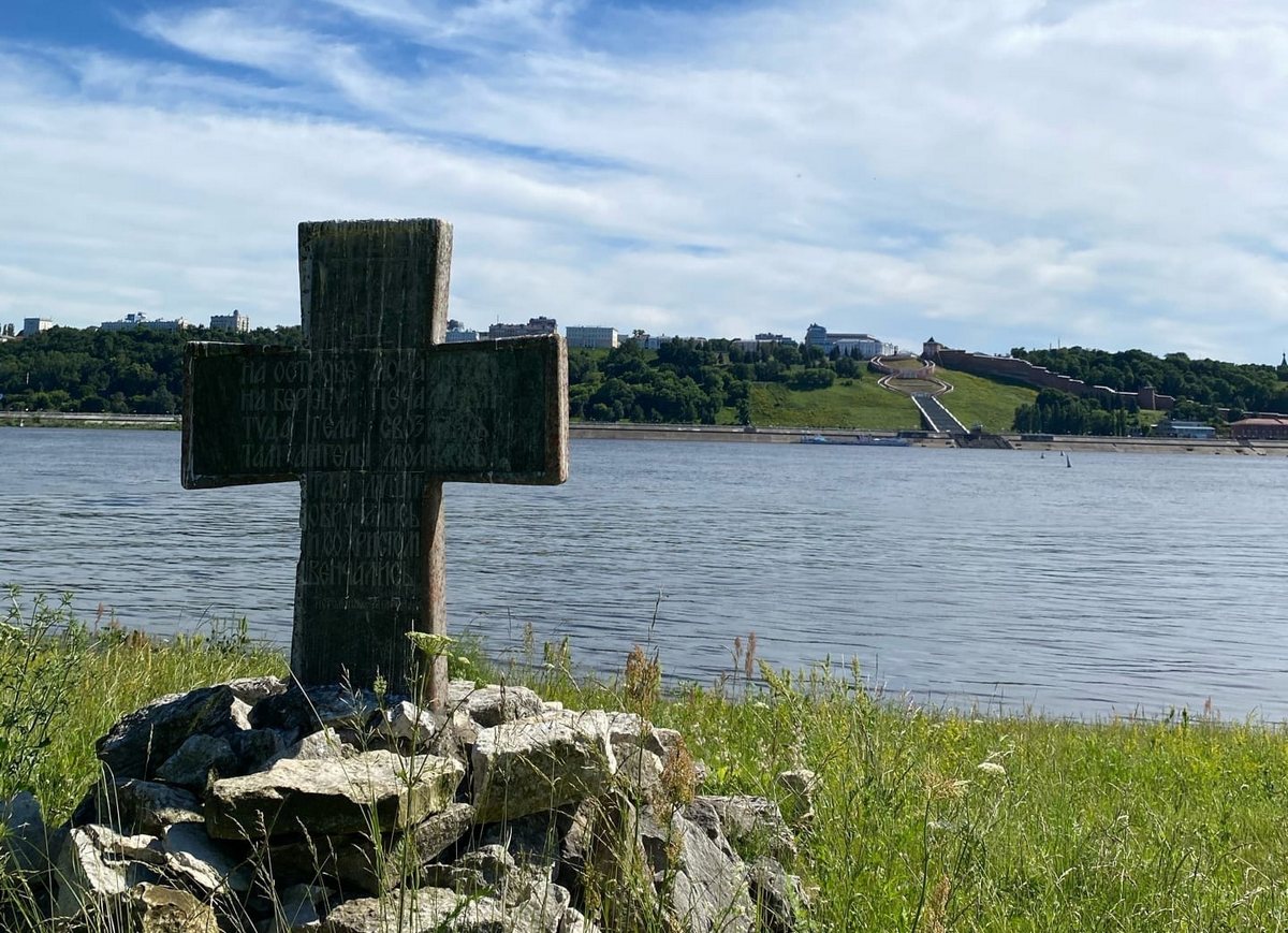 Мужчина, переплывавший Волгу из Нижнего Новгорода на Бор, чудом остался жив