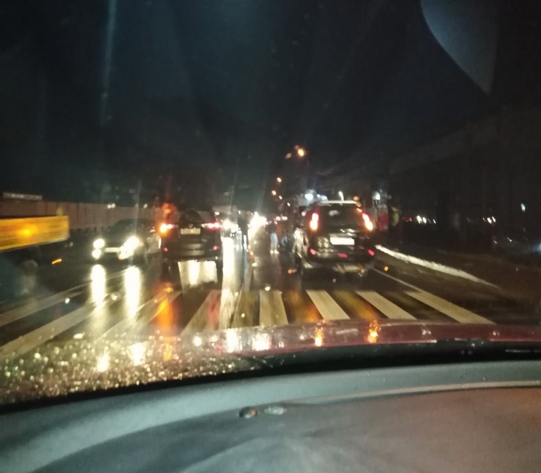 На пешеходном переходе около хлебозавода сшибли девушку