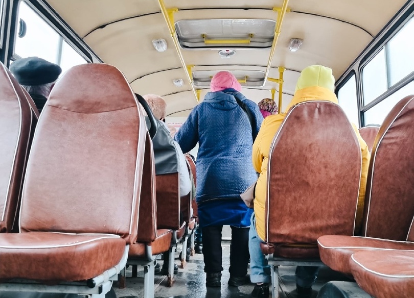Несовершеннолетних детей запретили высаживать из автобусов, если у них нет маски