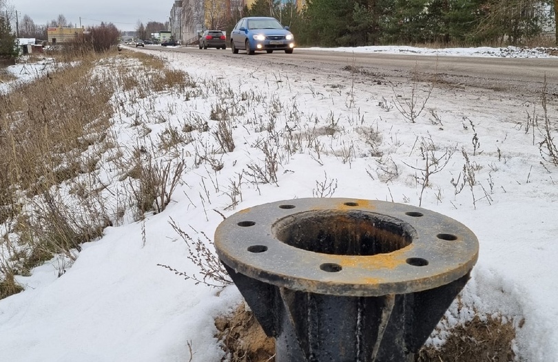 От Октябрьского до Сошников начался монтаж уличного освещения