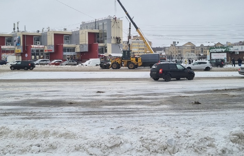 Снежный коллапс: как на Бору убирают снег?