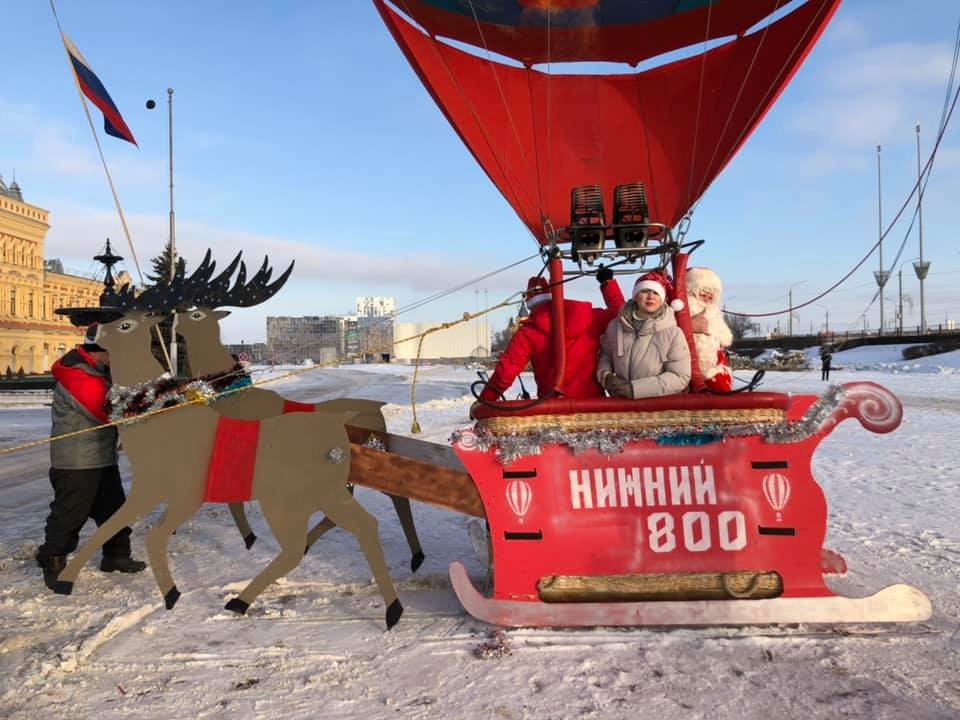 Дед мороз пролетит на воздушном шаре в новогодние каникулы